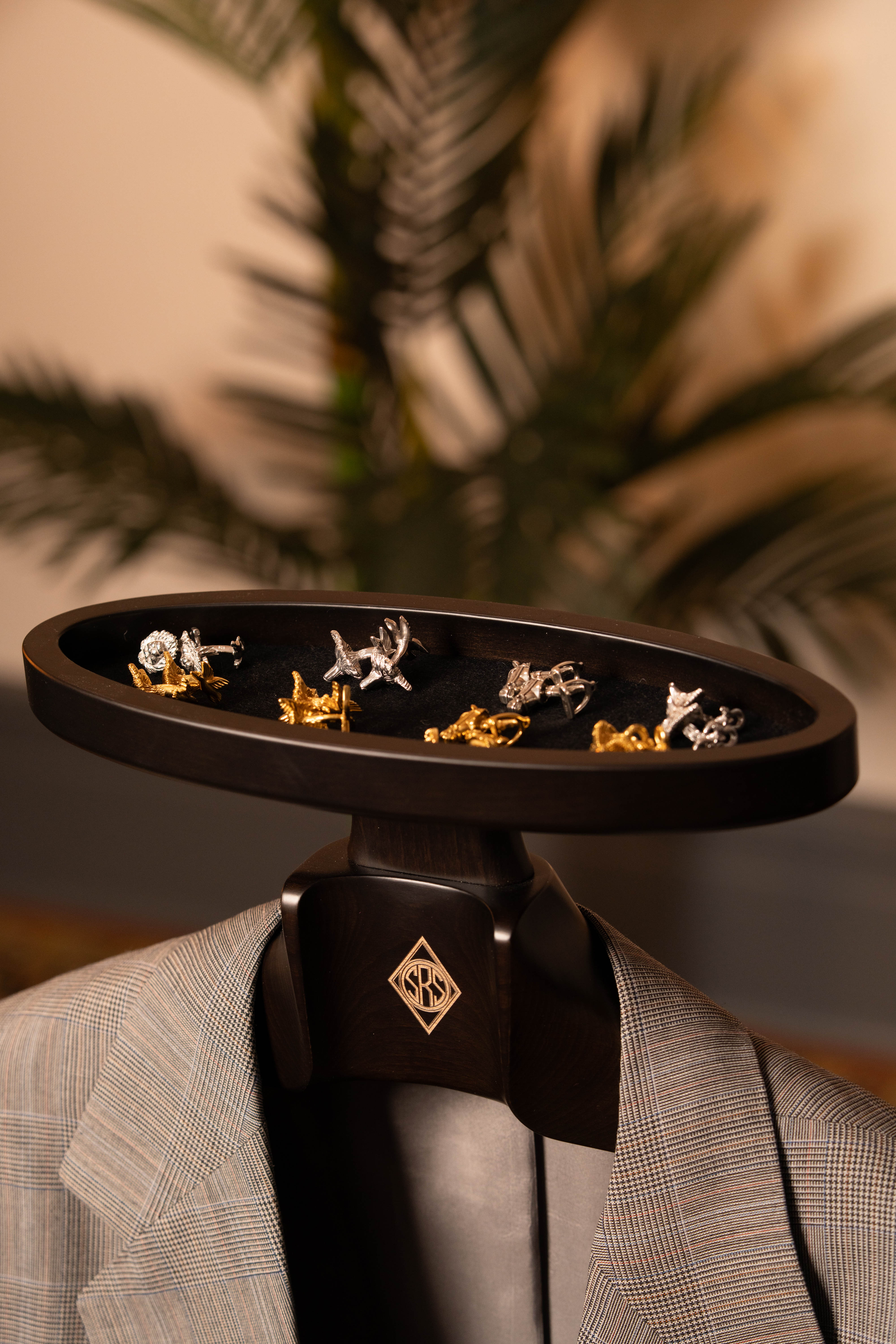 Bespoke Solid Gold Cufflinks – Gentleman's Gazette
