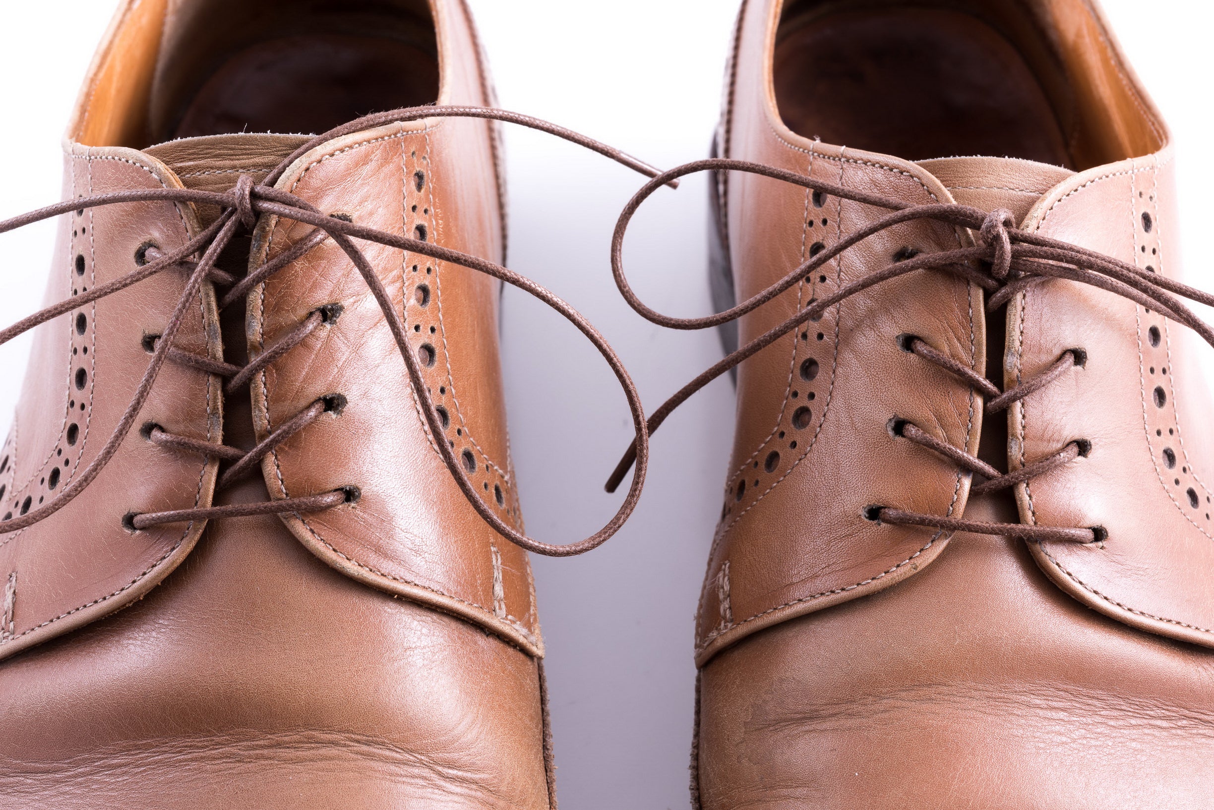 Mid Brown Shoelaces Round