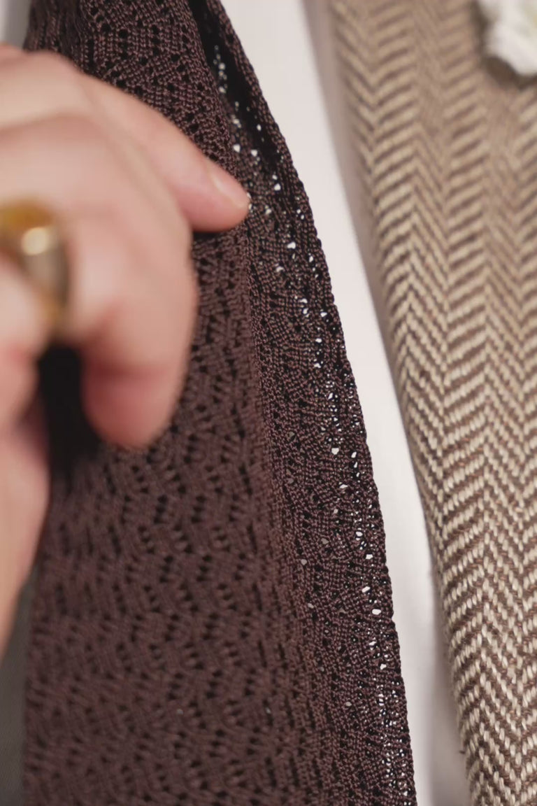 Dark Brown Zigzag Silk Knit Tie looping video