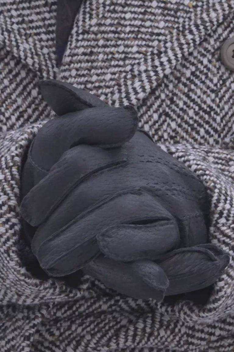 Peccary Gloves in Charcoal Black with Rabbit Fur Lining - Fort