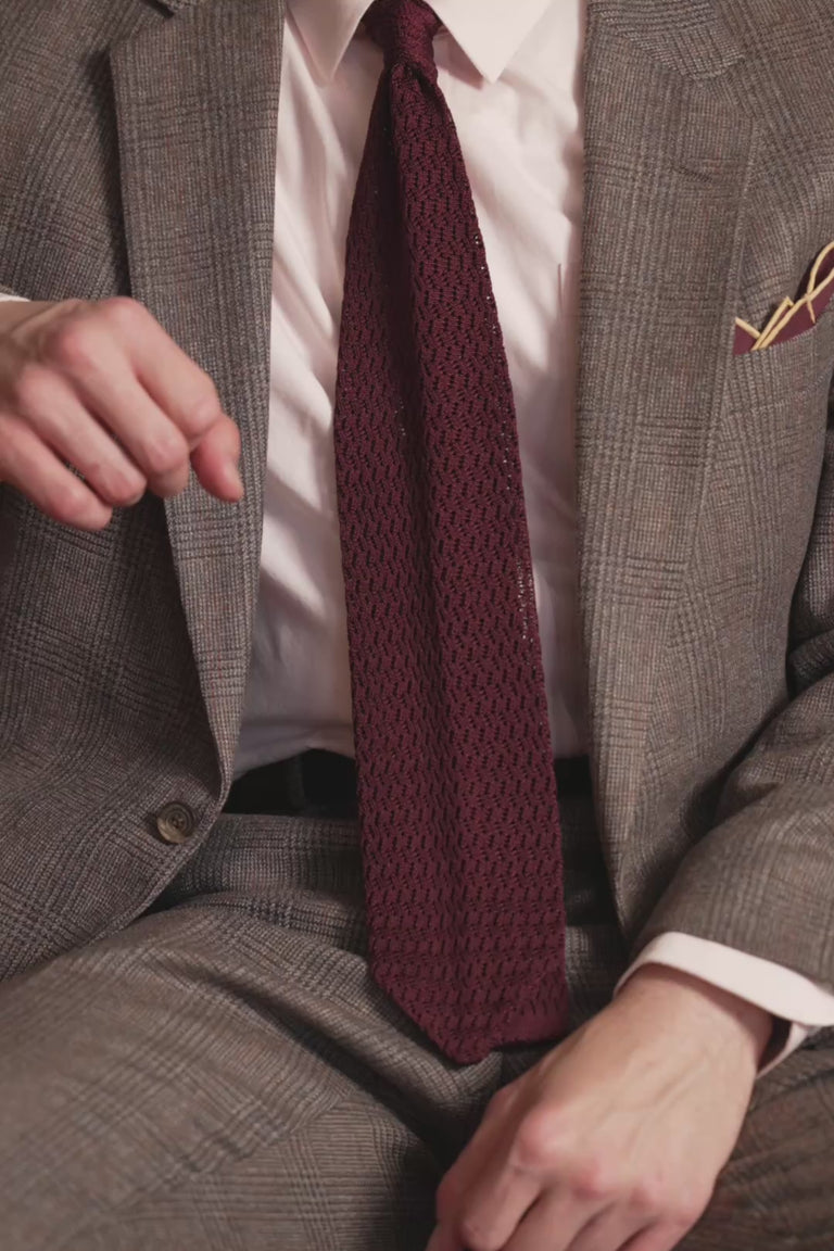 Burgundy Red Zigzag Silk Knit Tie looping video