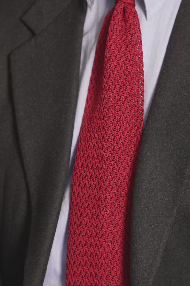 Dark Red Zigzag Silk Knit Tie looping video
